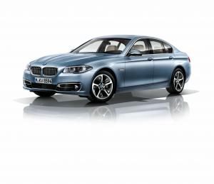 BMW ActiveHybrid 5 2013 года  (WW)